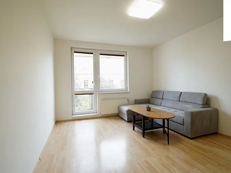 Prodej bytu 2+kk 43 m2 U Domu služeb, Praha